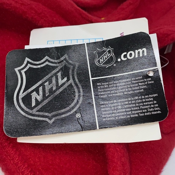 NHL Calgary Flames Hockey Team Dog Fleece Hoodie Sweater Size XX-Small - Picture 3 of 11